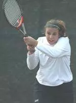 Nada Curcic Wins Singles and Doubles Title at Quinnipiac Invitational