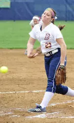 Bucknell Softball Splits with La Salle with 4-1 Win on the Road
