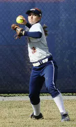 Bucknell Softball Hosts Holy Cross for Senior Day, Final Home Series