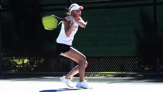 Short-handed Women's Tennis Falls to Niagara, 6-1