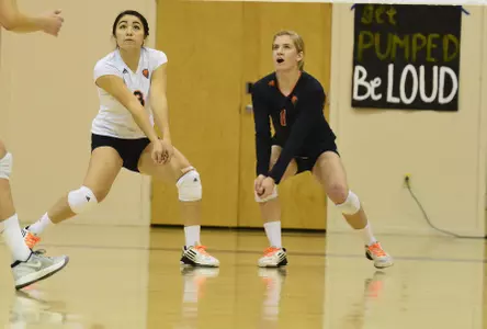 Volleyball Completes Season Sweep of Lafayette with 3-0 Win