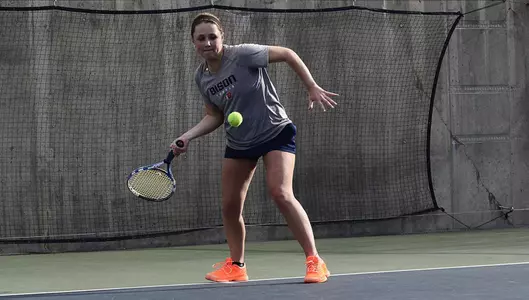 Women's Tennis Trumped by Towson, Falls 5-2
