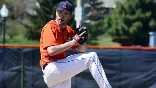 Baseball Clinches No. 1 Seed in PL Tournament with Doubleheader Split vs. Holy Cross