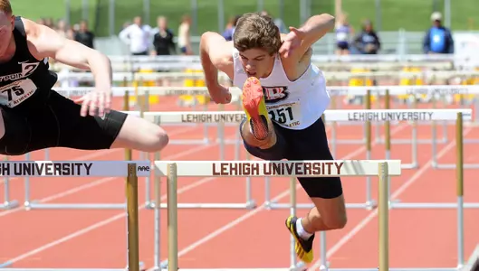 Track and Field Travels to William and Mary for Colonial Relays