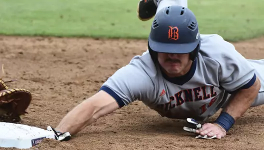 Errors Costly in Baseball's 10-1 Loss to Virginia at NCAA Regionals