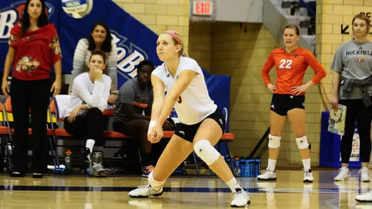 Volleyball Pushes Lehigh to Five Sets, But Falls 3-2