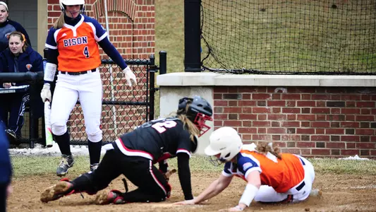 Softball Cools Off Saint Francis with Doubleheader Sweep