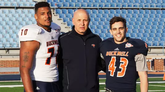 Football Holds Final Practice Session of Spring