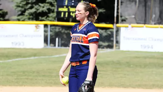 Cox Hits Walk-Off Home Run in Softball's 9-8 Win Over Robert Morris