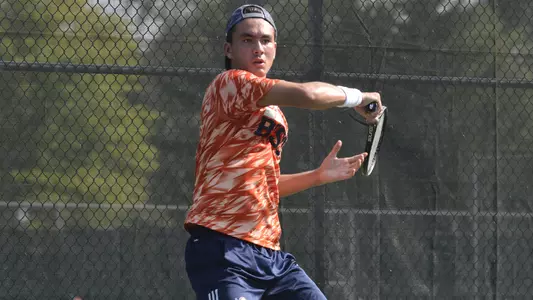 Men's Tennis Shuts Out La Salle