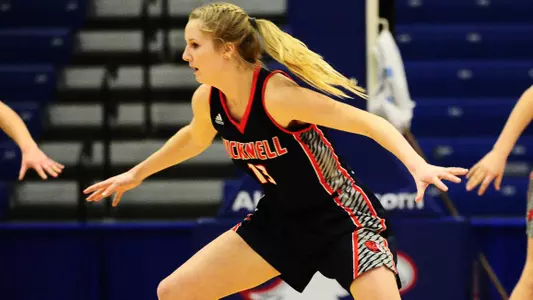 Women's Basketball Heads to Holy Cross Saturday for Battle of League Unbeatens