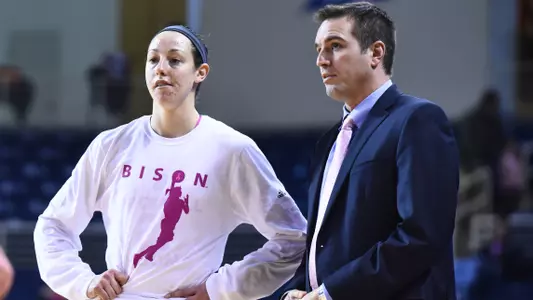 Women's Basketball Seeks Program Record When it Plays at Loyola on Wednesday