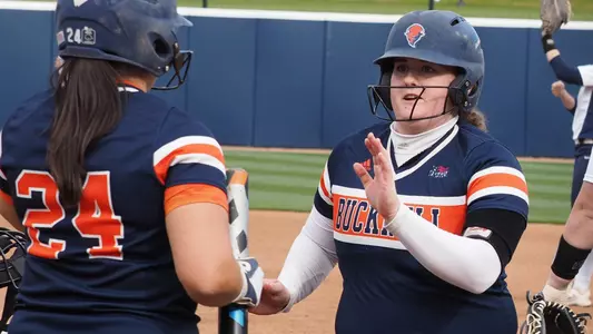 Softball Closes Series at Boston University with 2-1 Loss
