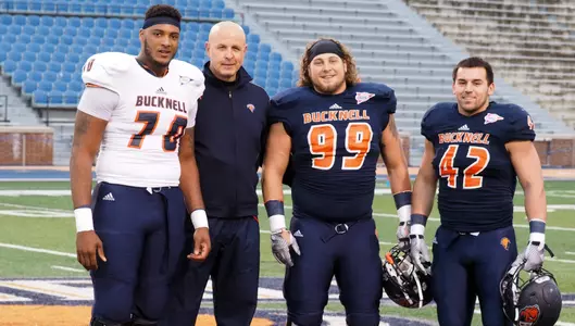 Football Holds Final Practice of Spring