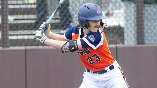 Softball Sweeps Doubleheader with Saint Peter's