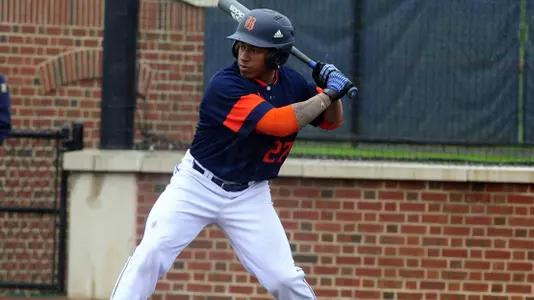 Baseball Splits Doubleheader at Holy Cross
