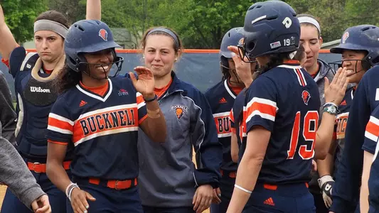 Hadley Singles in Game-Winning Run as Softball Beats First-Place Lehigh 3-2