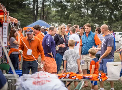 Sixth Annual Football Alumni Weekend Set for September 8-10