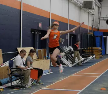Women's Track and Field Competes in Two Meets this Weekend