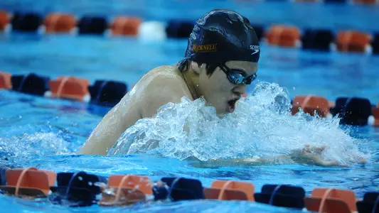 Men's Swim & Dive Welcomes Loyola and Army West Point to Kinney Natatorium Image