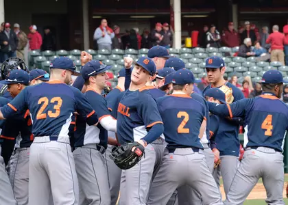 Baseball Drops Game One of Three 14-2 at Arkansas