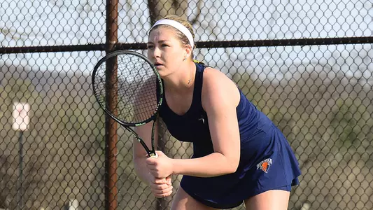 Women's Tennis Moves to 3-0 with Shutout Win Over La Salle