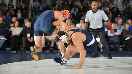 Garrett Hoffman won, 11-8, at 197