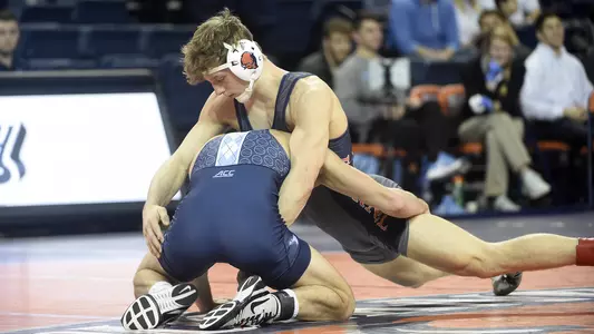 Binghamton Tops Bucknell Wrestling, 25-17 Image