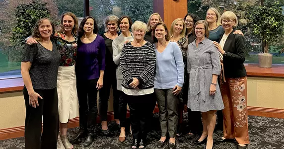 1987 Women's Swimming Team
