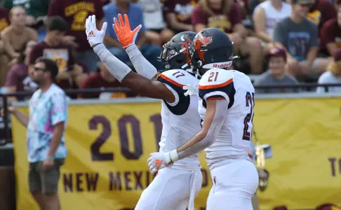 Gavin Pringle, Jonathan Searcy