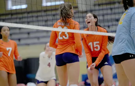 Caleigh O'Connell, Valentina Feigl