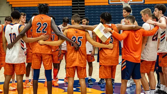 Men's Basketball Huddle