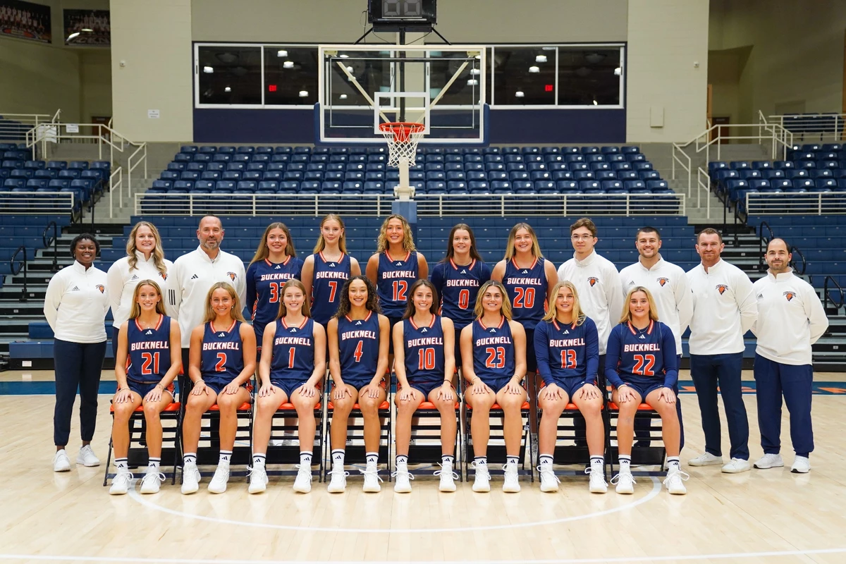 2024-25 Women's Basketball Team Photo