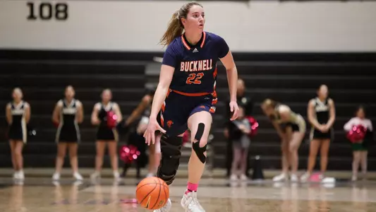 Sophia Sabino Dribbling