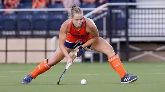 Kira Leclercq Action