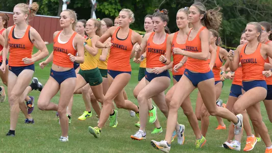 Bucknell runners at the starting line
