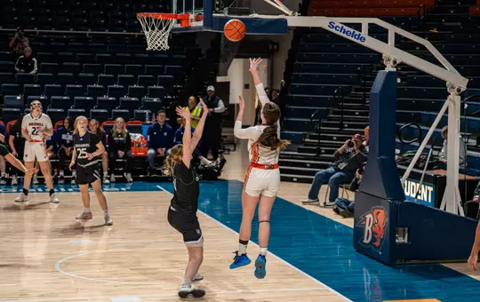 Elena Houghton Jumpshot