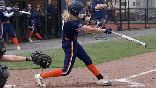 Savannah Jones batting