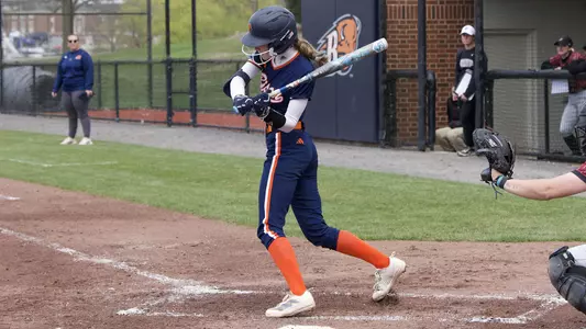 Haley Speicher slap hitting