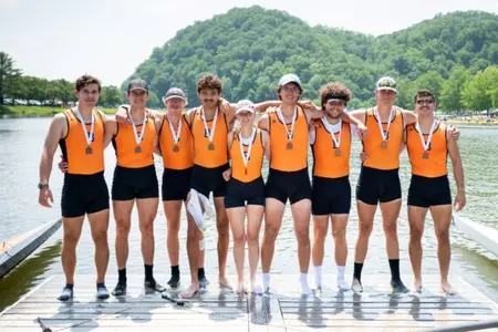 2023 Second Varsity 8 Bronze medalists