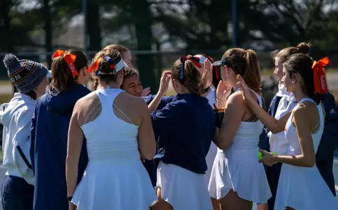 Women's Tennis Huddle