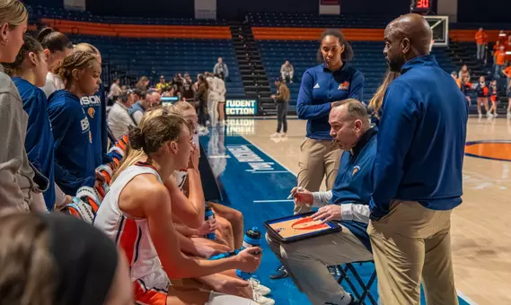 WBB Team Huddle