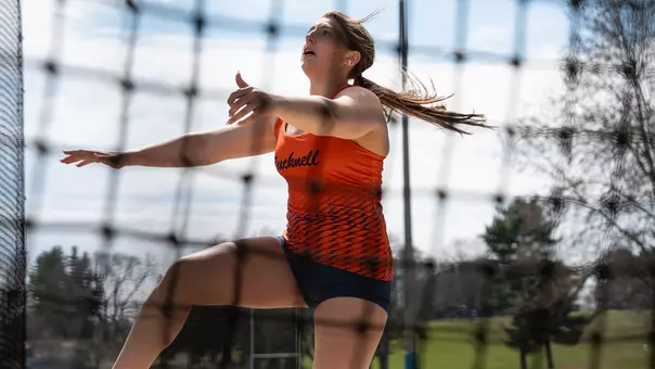 Julia Sobilo - Discus Throw
