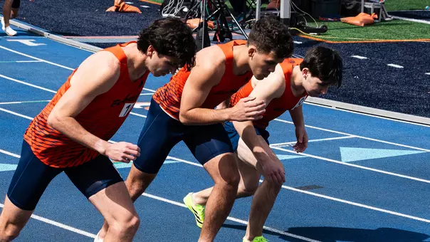 Bucknell Runners Ready to Start