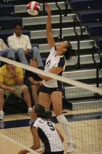 CBU Womens Volleyball 10.11.05 0158.JPG