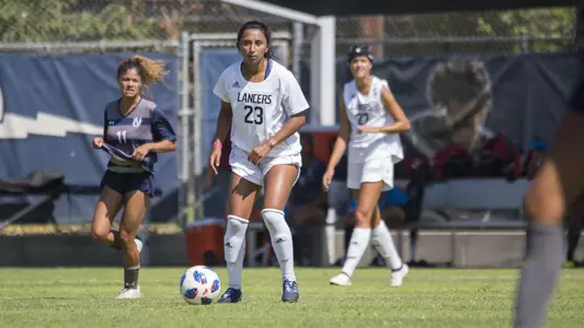 Desarae Felix controls the ball against Antelope Valley
