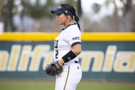 Lancers' Rally Comes Up Short Image