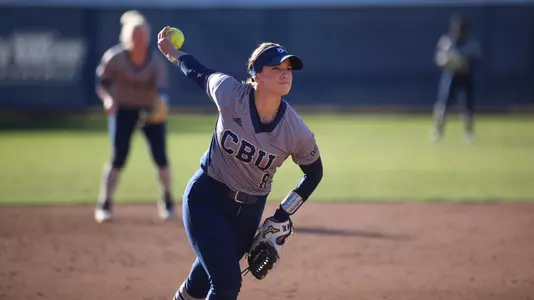 Giana Pitch SideArm