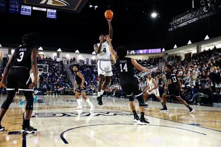 Elijah Thomas
