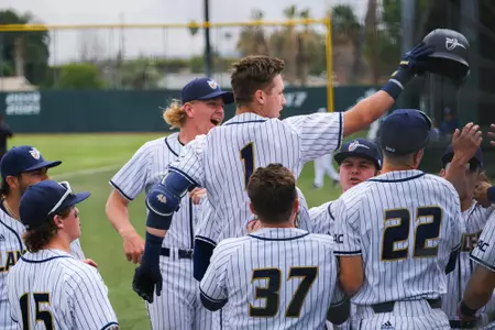 Mitchel Simon home run